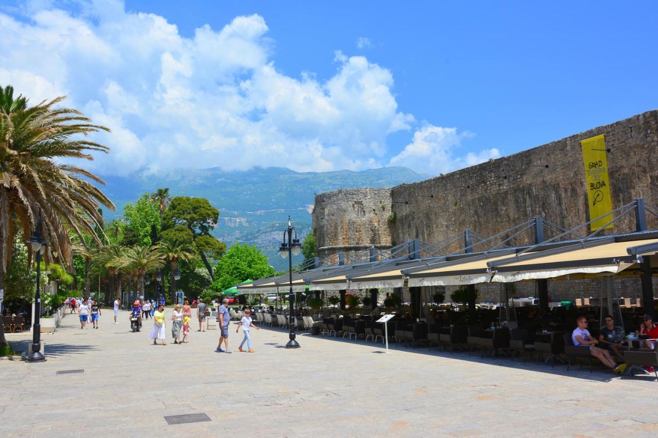 Montenegro Backpackers Home 부드바 외부 사진